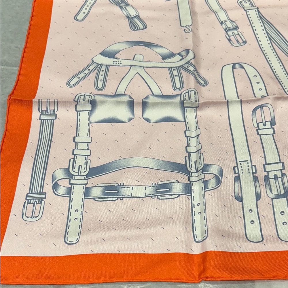 Hermes Harnais de Timon Scarf NWOT - Picture 4 of 9